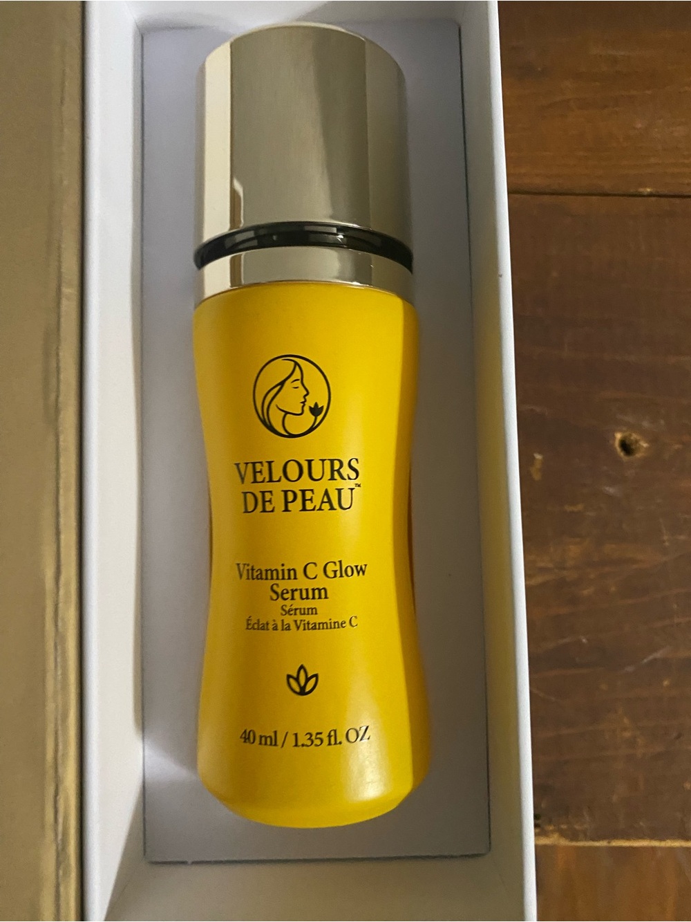 Vitamin C Glow Serum — White & Gold - Picture 2 of 4